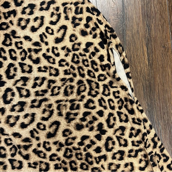 Chico’s Animal Chianti Cape SZ OS - Picture 4 of 8